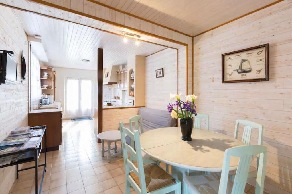 St Malo Maison Avec Jardin Proche Gare Plage Intramuros Chien Admis Parking Gratuit Saint-Malo Eksteriør bilde